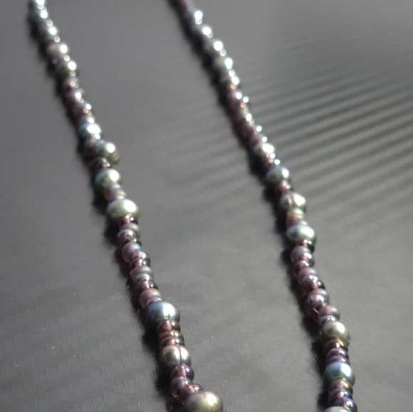 Elegant Peacock Pearl Necklace and Bracelet Set - Picture 5 of 5